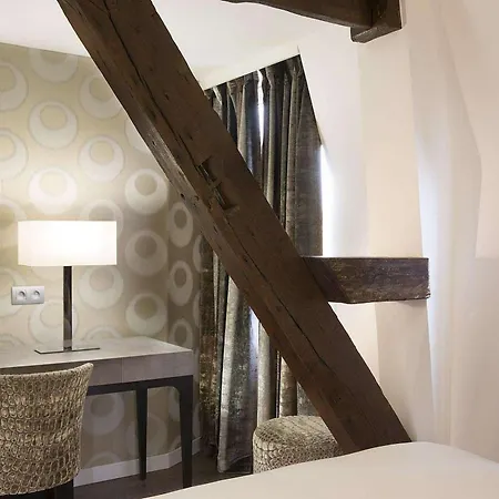 Hotel Jacques De Molay