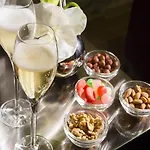 Jacques De Molay - Fitness & Sauna Hotel 3*