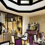Jacques De Molay - Fitness & Sauna Hotel 3*