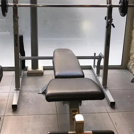 Отель Jacques De Molay - Fitness & Sauna