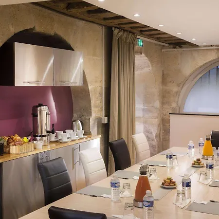 Hotel Jacques De Molay - Fitness&sauna 3*