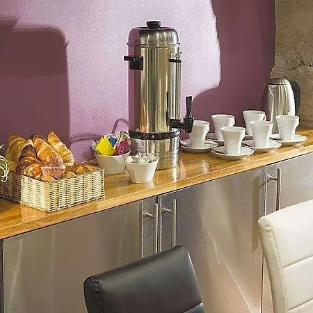 Jacques De Molay - Fitness & Sauna Hotel 3*