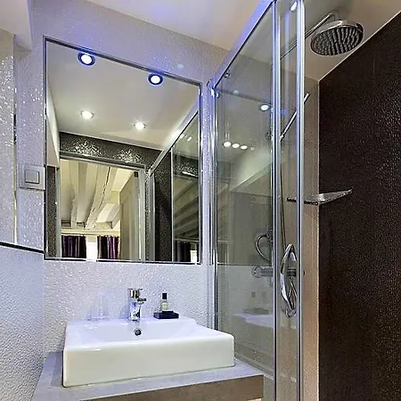 Jacques De Molay - Fitness & Sauna Hotel 3*