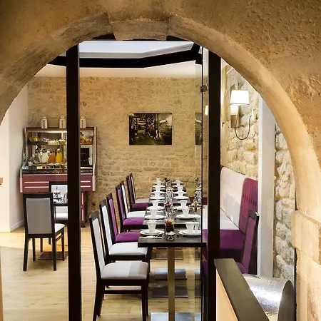 Hotel Jacques De Molay - Fitness&sauna 3*