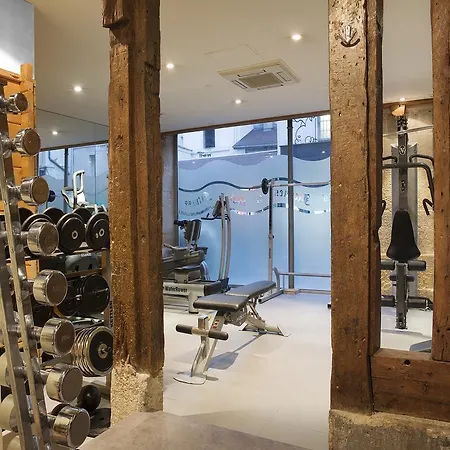 מלון Jacques De Molay - Fitness & Sauna 3*