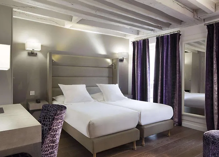 Jacques De Molay - Fitness & Sauna Hotel 3*