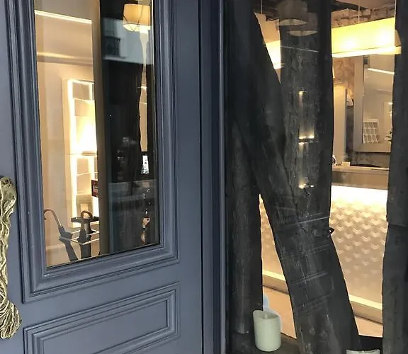 Jacques De Molay - Fitness & Sauna Hotel 3*