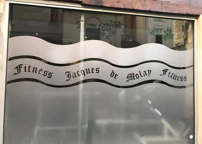 Jacques De Molay - Fitness & Sauna Hotel 3*